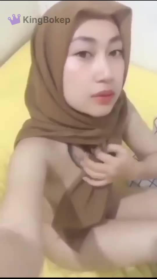 Video Viral Hijab 2025 Indonesia Tatapan Membara Video Viral Terbaru Hasrat Tak Terbendung Sma Jilbab Coklat Wiwik Top Global news